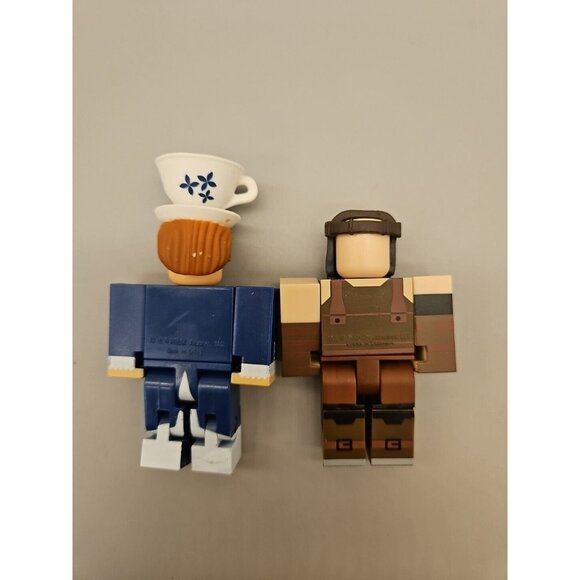 Roblox Figures Astral Hearts Ames Madeus Hatter Vesteria Blacksmith Lot Of 2 - Picture 2 of 5